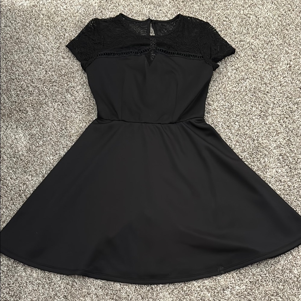 BCX Black A-Line Mini Dress Short Sleeve Crew Neck